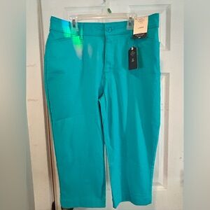 St. John's Bay Capri in Bright Blue